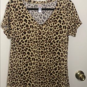 S Christy v neck tee